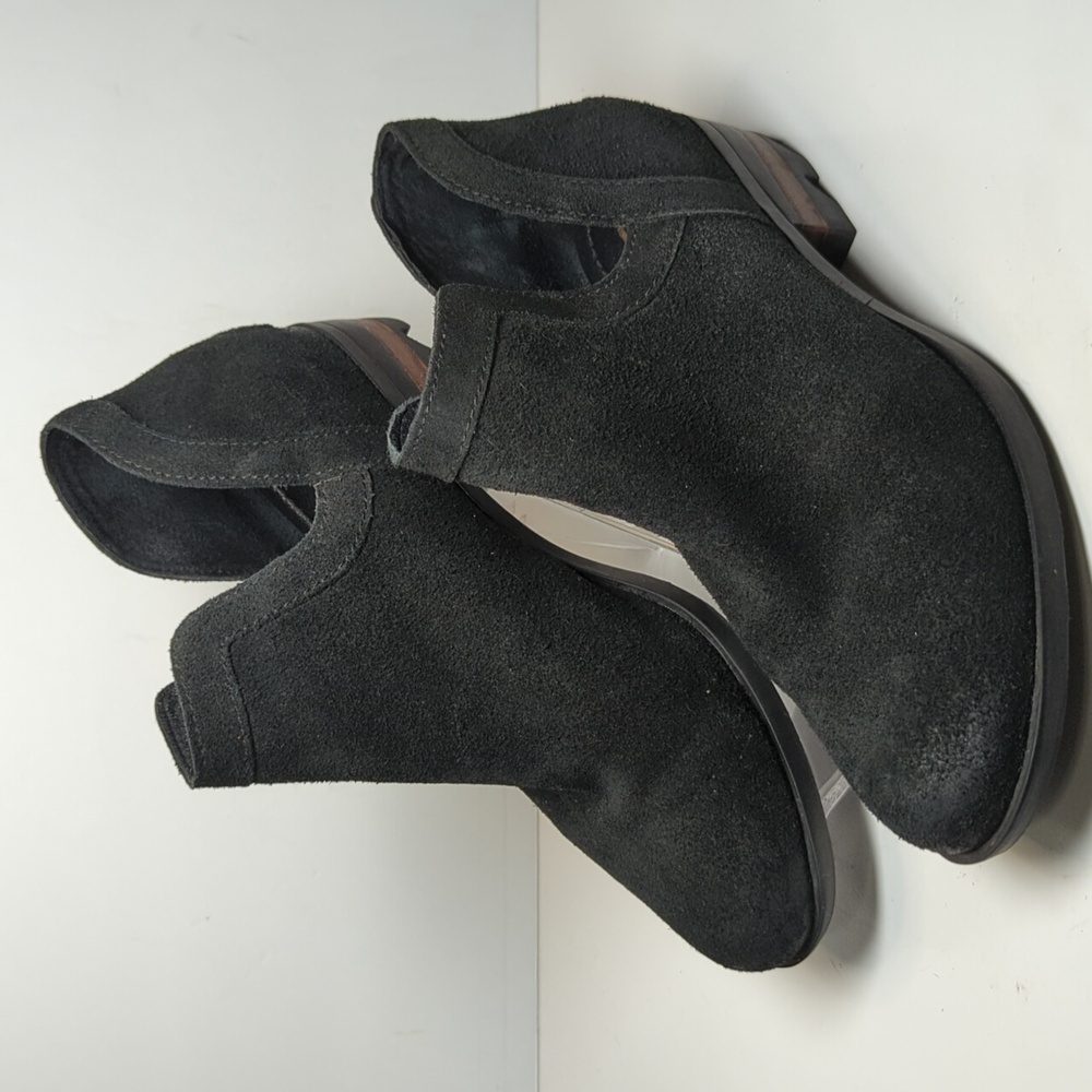 Sorel Black Suede Ankle Booties